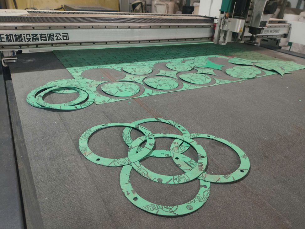 Cắt gioăng gasket amiang bằng máy CNC